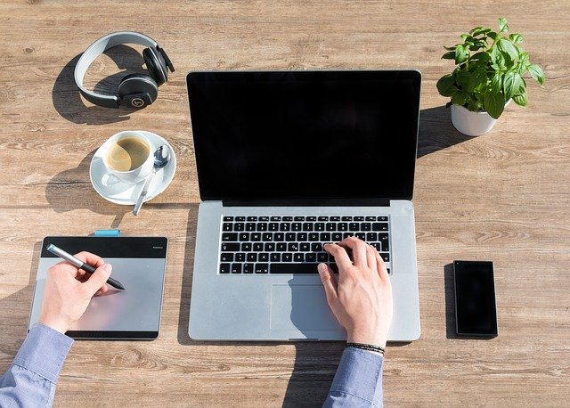 1618884547940936.jpg laptop-2443743_640_看圖王.jpg